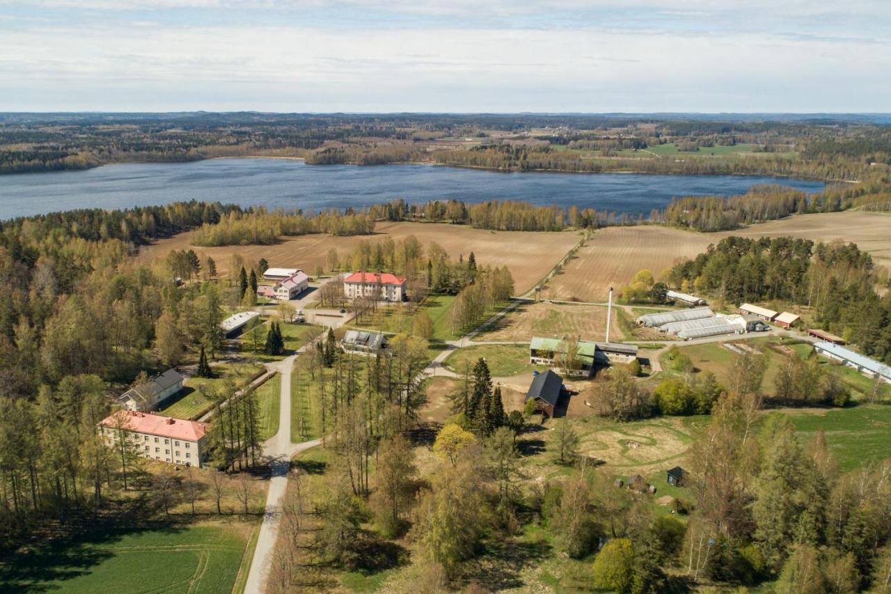 Ainola Hostel Hameenlinna Bagian luar foto